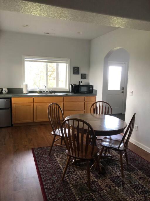 2 Bedroom Suite: Views, Private Entrance, Evchgr Amity Extérieur photo