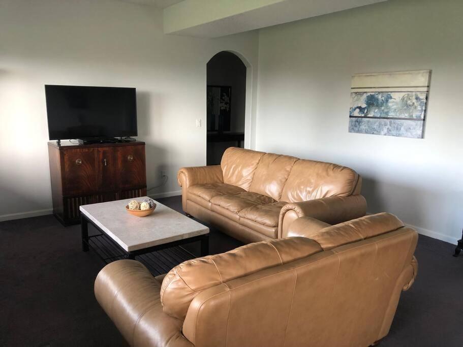 2 Bedroom Suite: Views, Private Entrance, Evchgr Amity Extérieur photo
